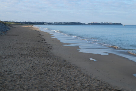 2023 09 15 De Coudeville-sur-Mer à Granville, IMG_5614 La plage de Coudevillet, Granville et le cap Lihou