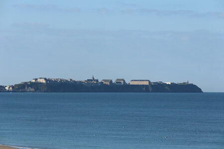 2023 09 15 De Coudeville-sur-Mer à Granville, IMG_5629 Granville et le cap Lihou depuis les dunes de Coudeville