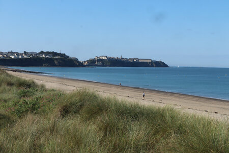 2023 09 15 De Coudeville-sur-Mer à Granville, IMG_5639 Granville et le cap Lihou depuis les dunes de Bréville